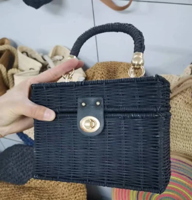 Doğal Rattan Siyah Çapraz Çanta
